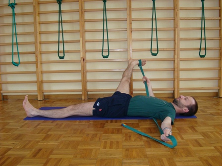 supta padangusthasana fot 2