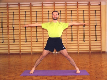 utthitahastapadasana1