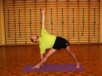 utthitatrikonasana1