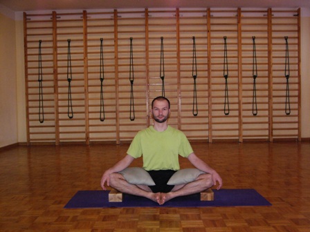 baddha konasana fot.3.