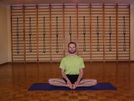 baddha konasana fot.1.