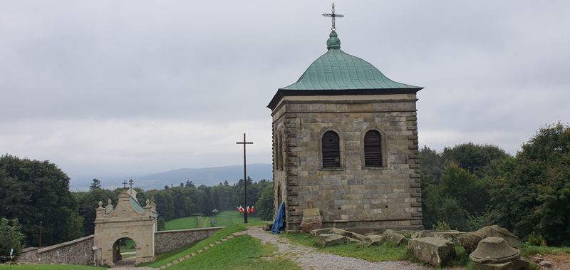 joga jodlowy dwor Klasztor